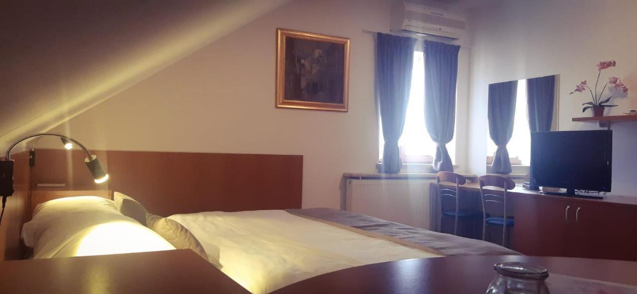 Pansion Danica Hotel Rastovaca Luaran gambar
