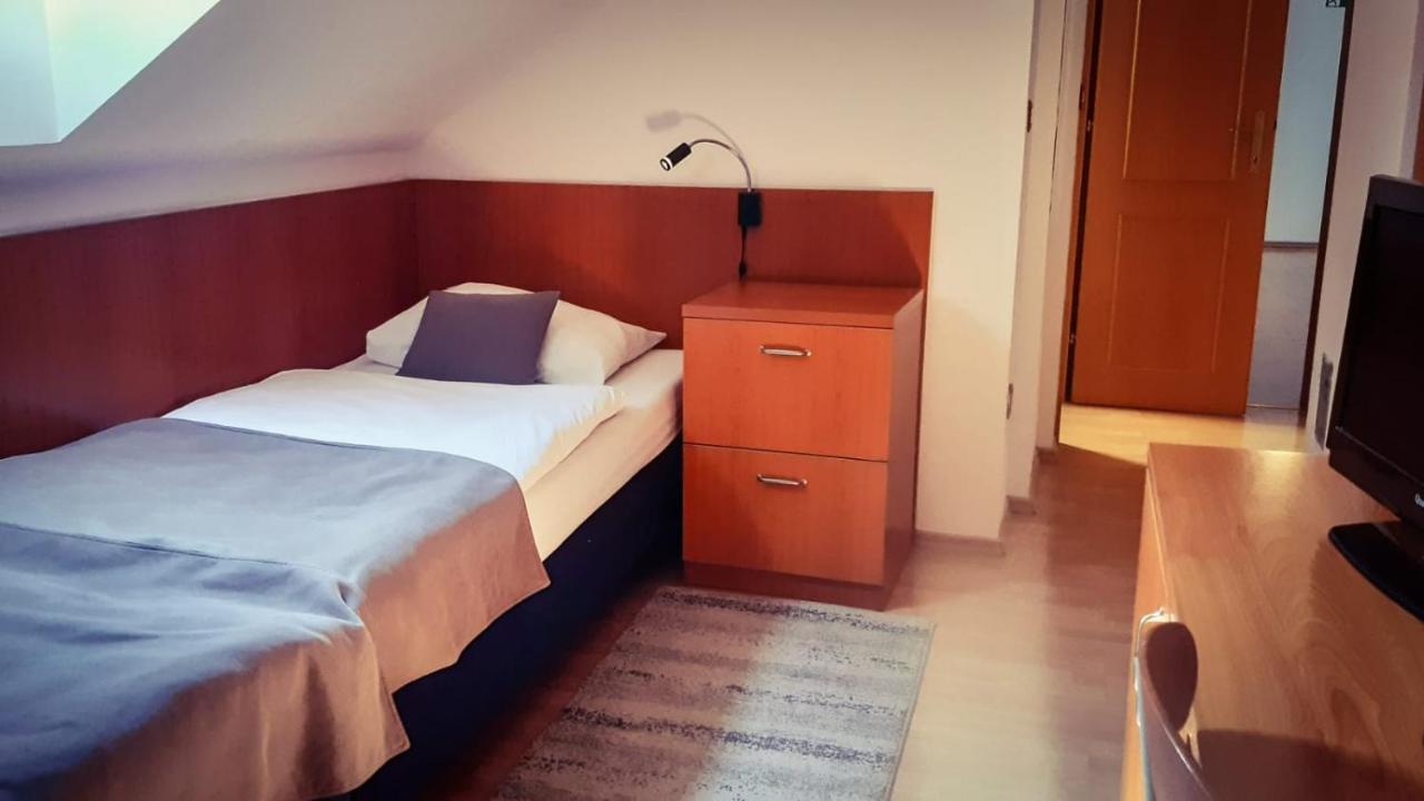 Pansion Danica Hotel Rastovaca Luaran gambar